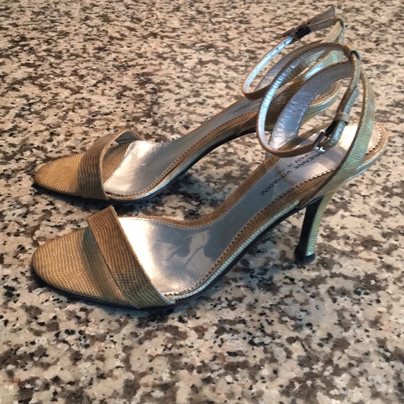 Snakeskin summer heels. - Picture 3 of 4
